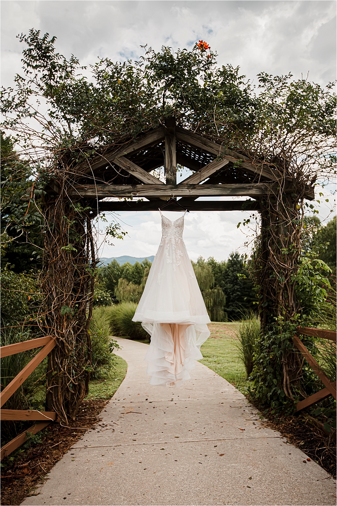 best knoxville wedding photographer sarah keenan westland farms studio asheville wedding tips nashville