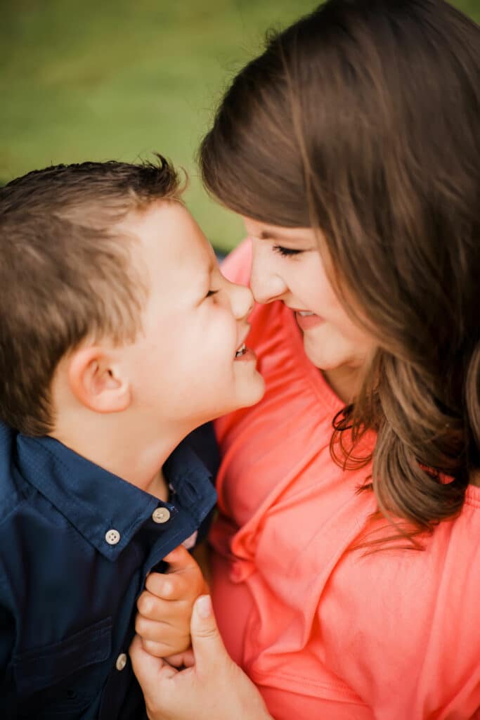 williamsburg family photographer annabelle and ivy sarah